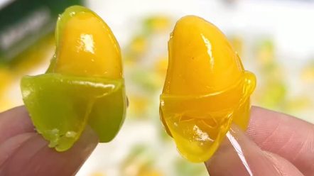Peelable mango gummy arrive
