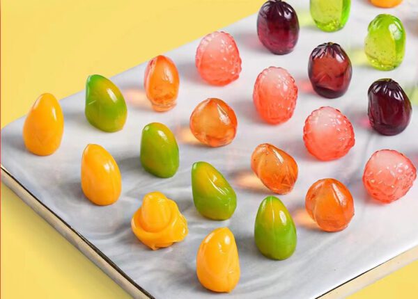 Peelable gummy candy