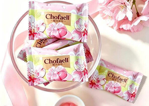 Peelable flower shape gummy candy